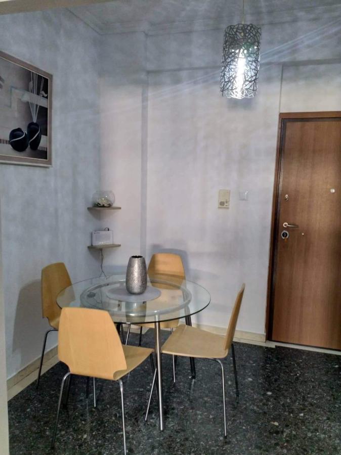 A Convenient Apartment In The Heart Of Atenas Exterior foto